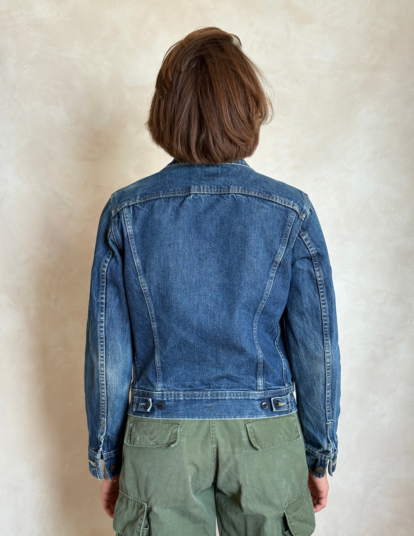Size 34US / 44EU .Vintage 80s Lee Denim Jacket – 24Pockets – Made in USA