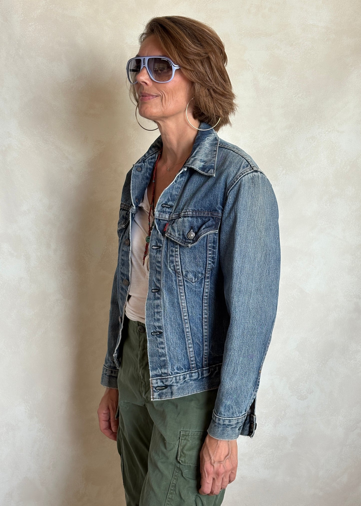 Size 36-38US / 46-48EU .Vintage 70s Levi’s Denim Jacket – 2 Pockets – Made in USA