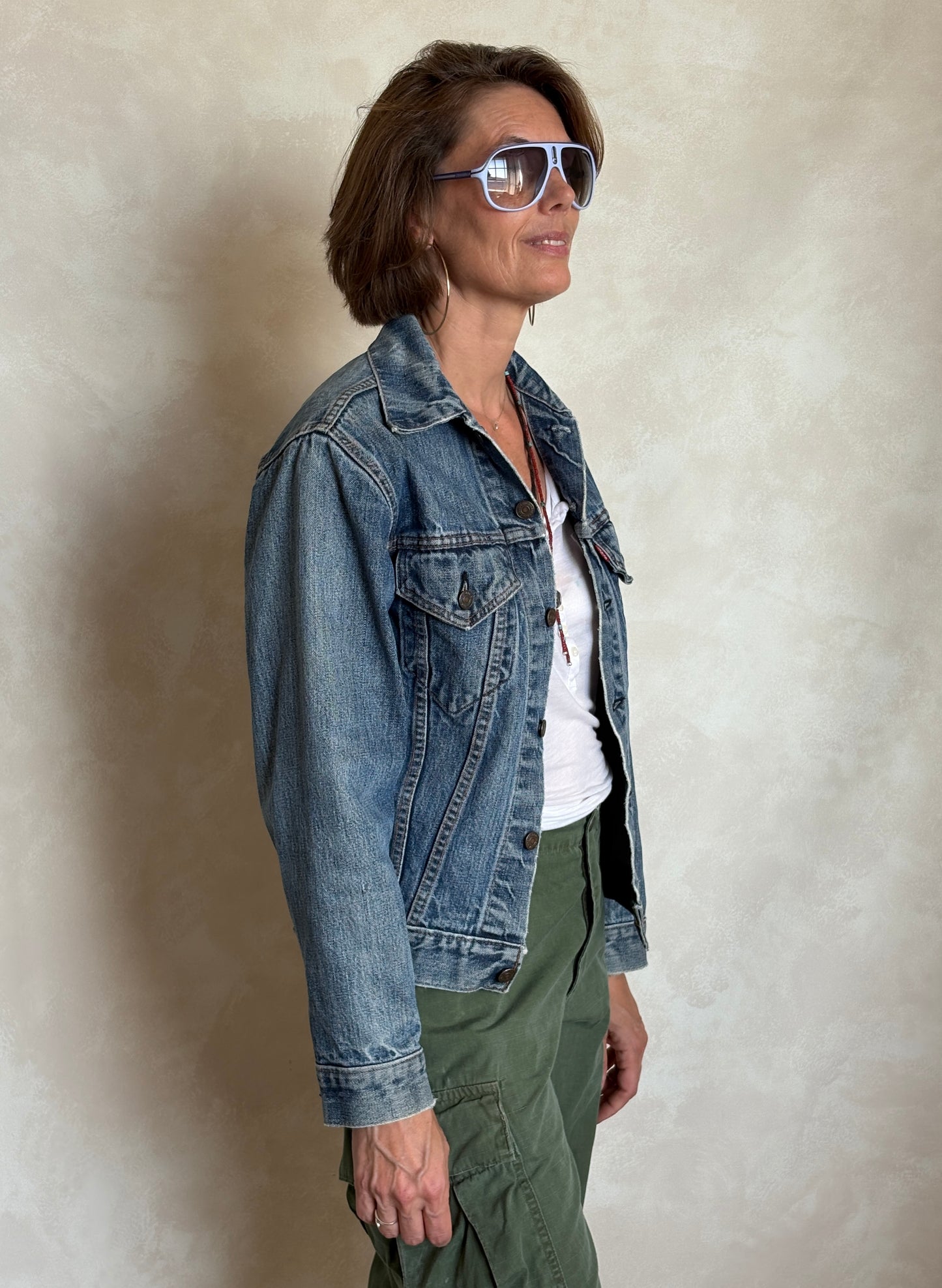 Size 36-38US / 46-48EU .Vintage 70s Levi’s Denim Jacket – 2 Pockets – Made in USA