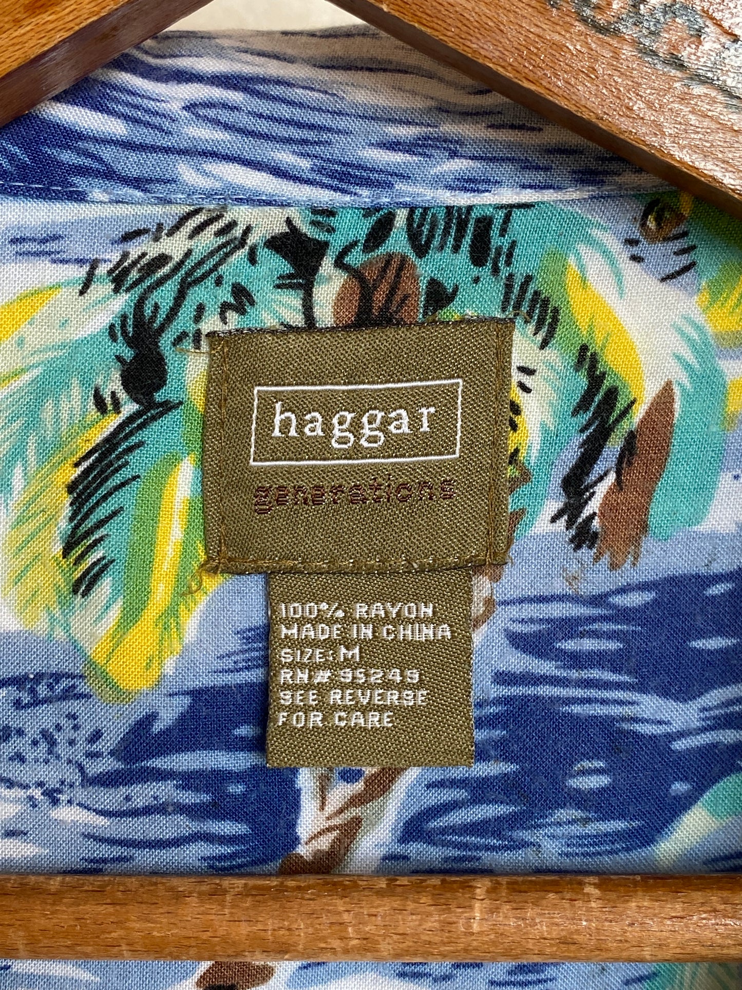 Size Medium. Vintage 90s Rayon Hawaiian shirt by Haggar