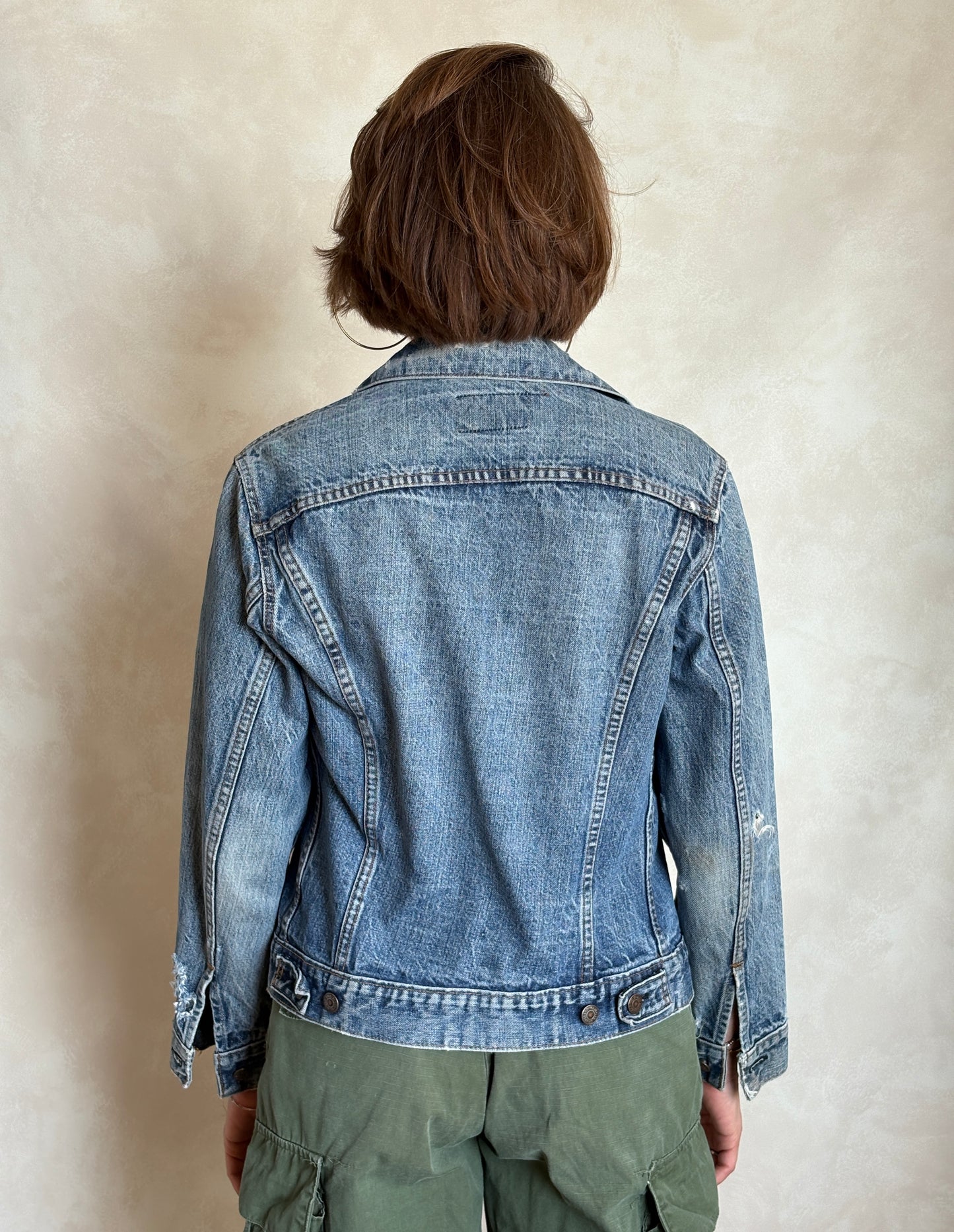 Size 36US / 46EU .Vintage 70s Levi’s Denim Jacket – 2 Pockets – Made in USA