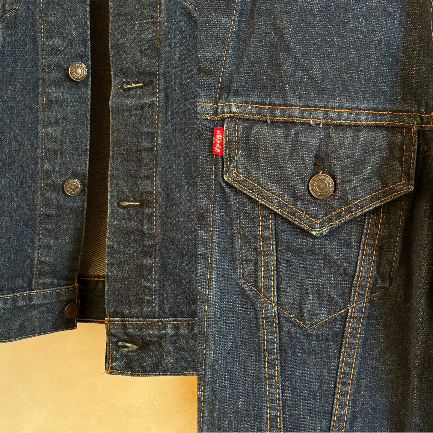 Size 40US / 50EU . Vintage 70s Levis single stitch jacket Made in USA.