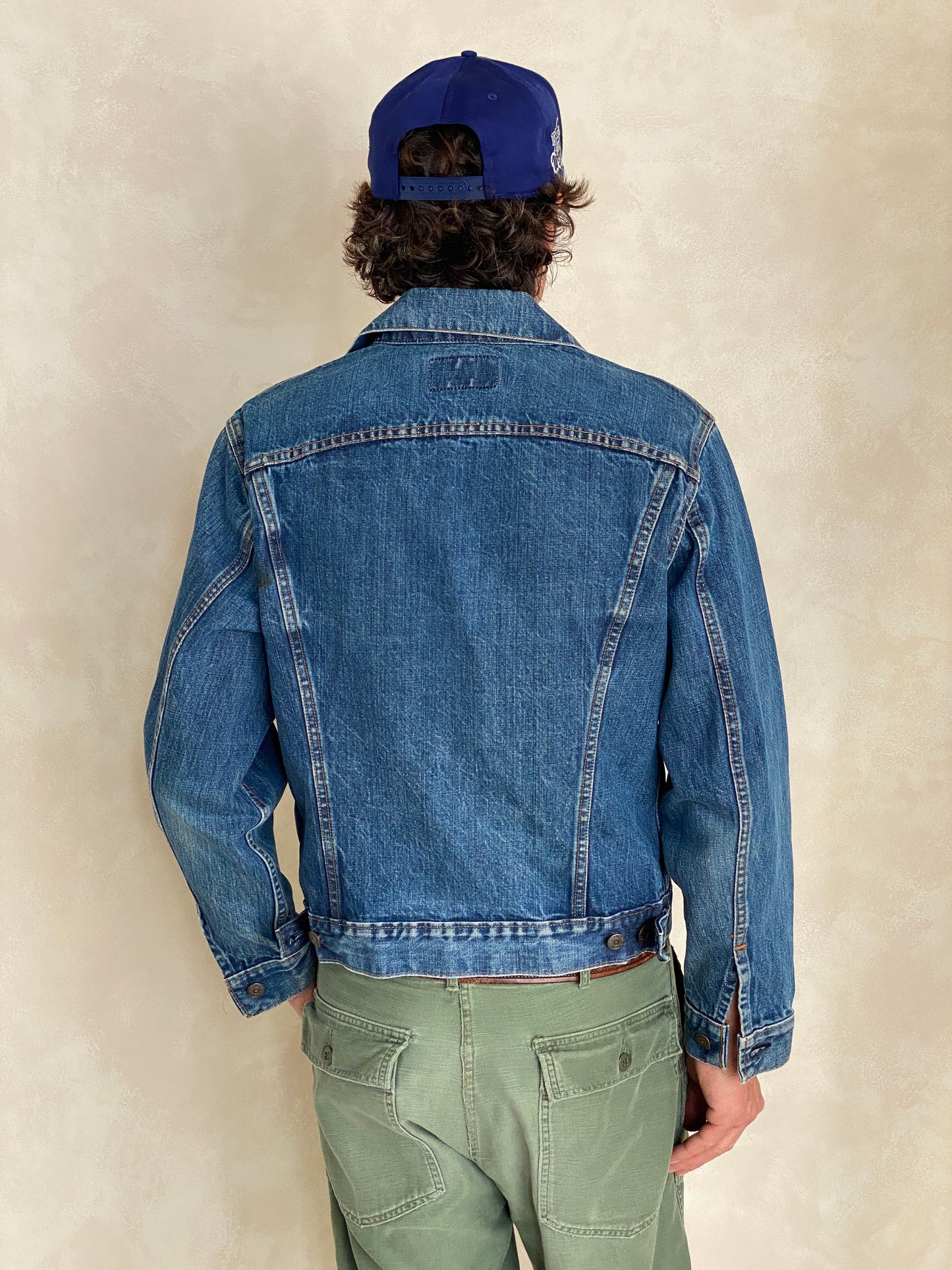 Vintage 1971 Levis jacket, size 42US, with two pockets, made in the USA.