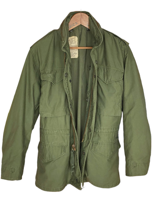 Authentic 1977 US Army Vintage M-65 Field Jacket | Classic Military Apparel in Olive Green with Timeless Style and Durability