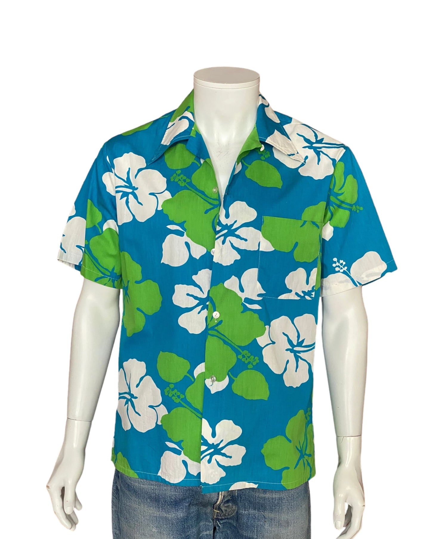 Vintage 60s Hawaiian cotton shirt made in Hawaii, size M - Authentic tropical style and timeless charm for your wardrobe.