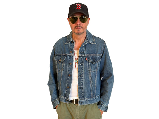 Size 42-44US / 52-54EU . Vintage 70s Levi’s Denim Jacket – 2 Pockets – Made in USA