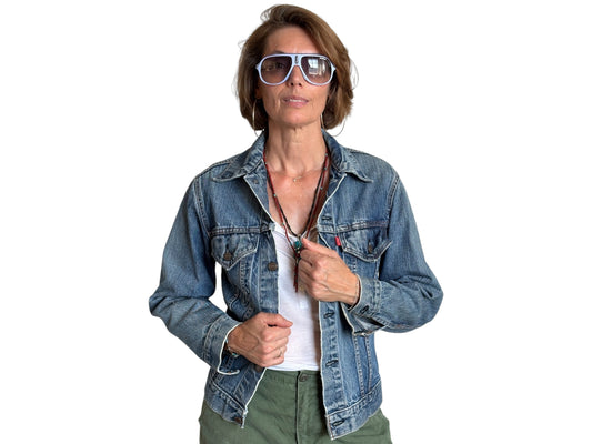 Size 36-38US / 46-48EU .Vintage 70s Levi’s Denim Jacket – 2 Pockets – Made in USA