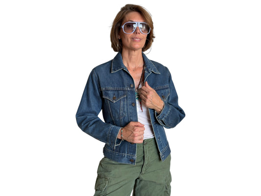 Size 34US / 44EU .Vintage 70s Levi’s Denim Jacket – 2 Pockets – Made in USA