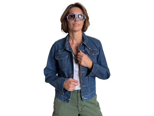 Size 36US / 46EU. Authentic 70s Wrangler denim jacket -4 pockets- Made in the USA