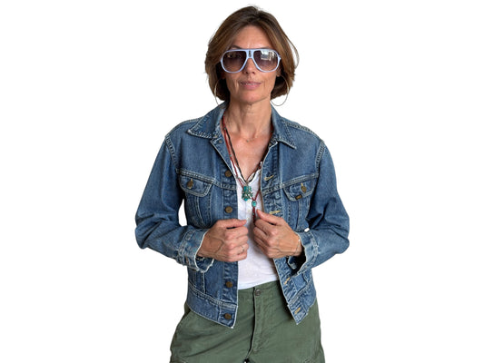 Size 36US / 46EU. Vintage 70s Lee Union Made Denim Shirt – 2 Pockets – Made in USA
