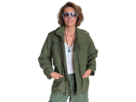 X Small Short. Authentic 1982 US Army M-65 field jacket Military