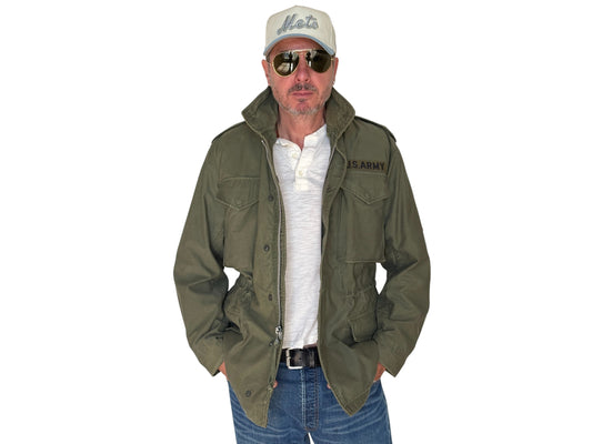 Small Reg. Authentic USMC 1967 US M-65 field jacket Military
