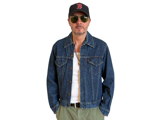 Size 42US / 52EU . Vintage 70s Levis jacket Made in USA.
