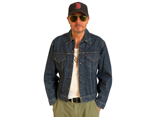 Size 42US / 52EU . Vintage 70s Levis jacket Made in USA.