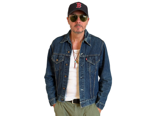Size 42US / 52EU . Vintage 70s Levis single stitch jacket Made in USA.