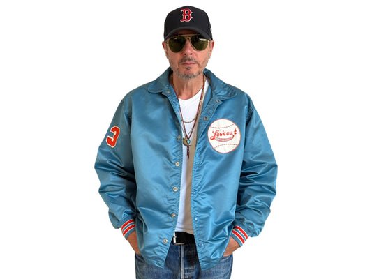 Size Large. Vintage 70s windbreaker made in USA