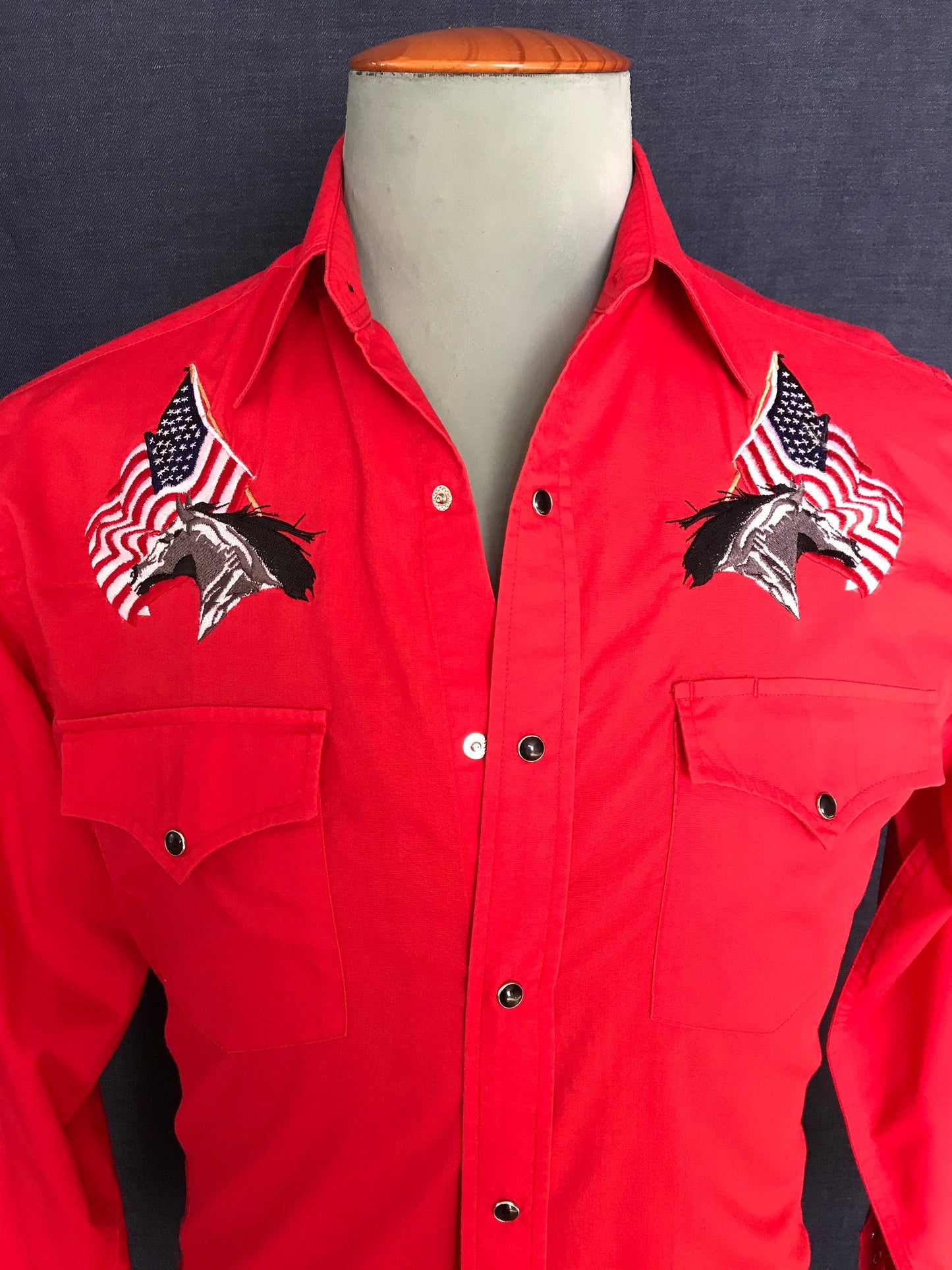 Size S. Vintage 80S embroidered western shirt made by High Noon.