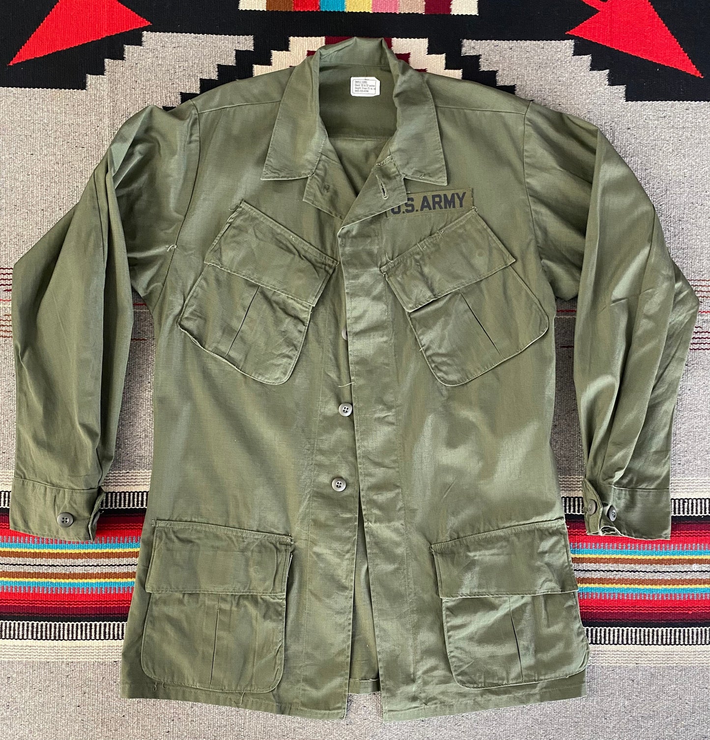 Small Long. Authentic 1969 US Army Vintage tropical Vietnam  jungle jacket.