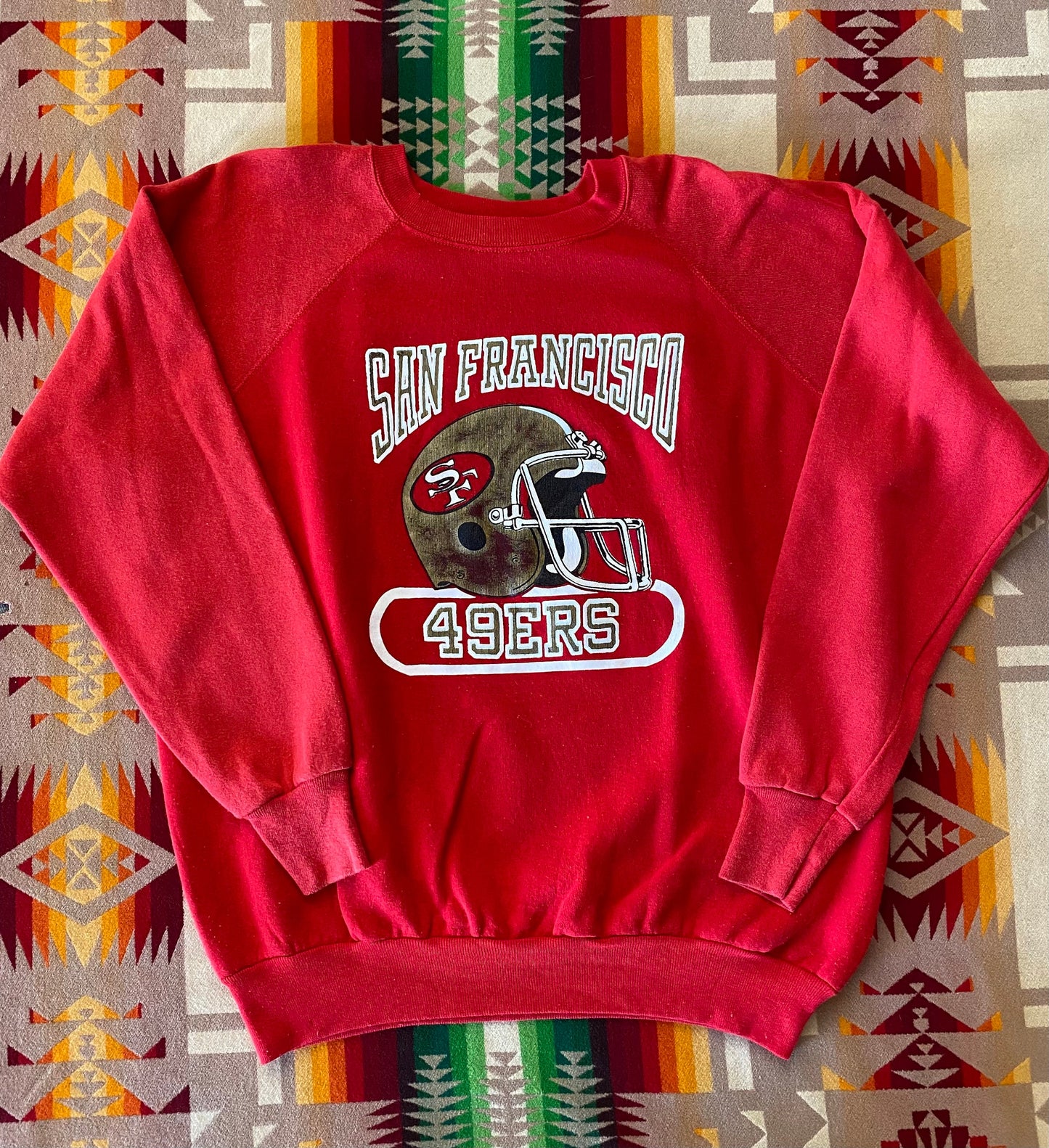 Size L. 50/50  Raglan Sleeve San Fransisco 49ERS 80s vintage sweatshirt