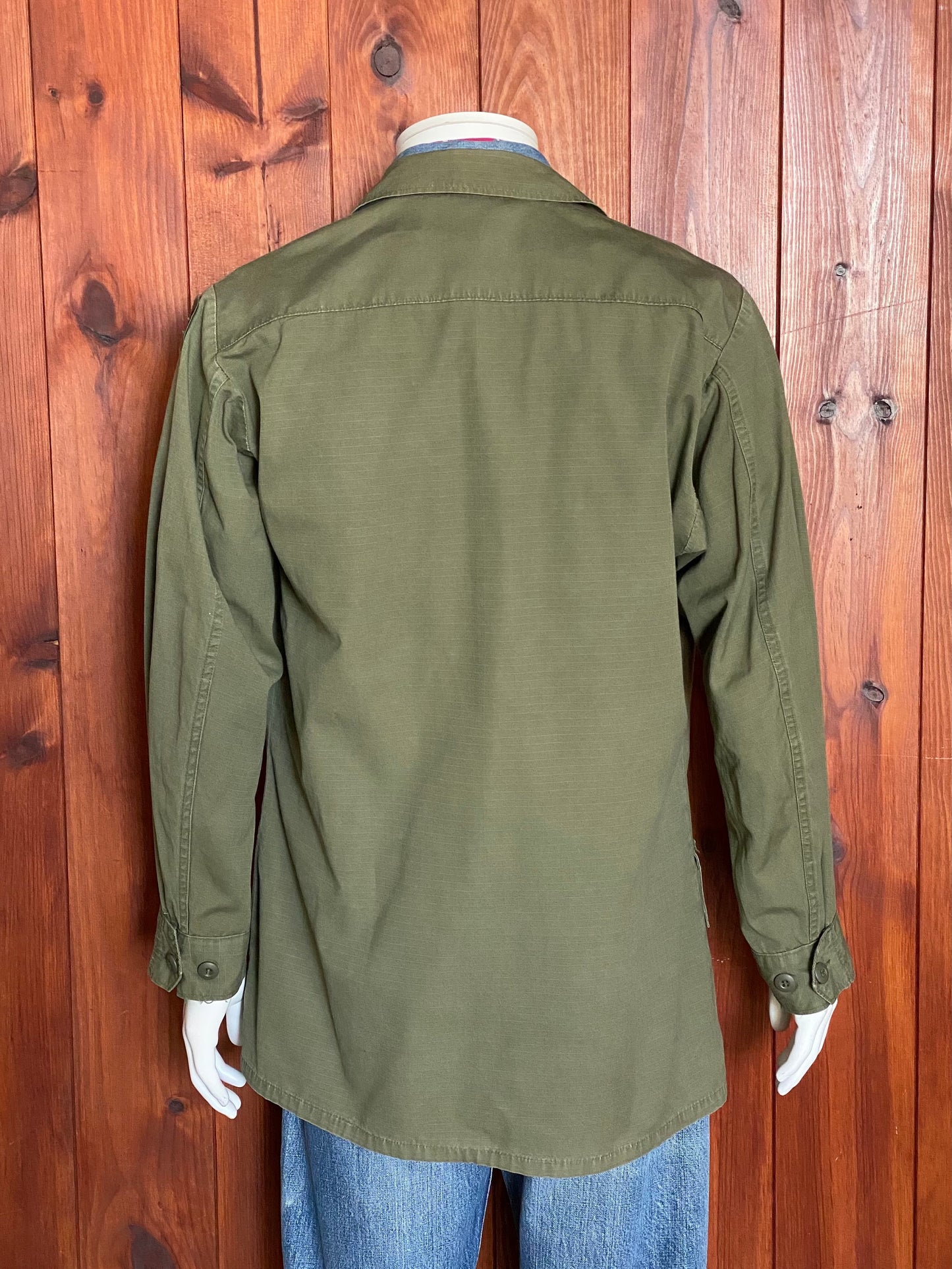 Medium Long Authentic 1969 US Army Vintage Vietnam Jungle Jacket | Military Apparel