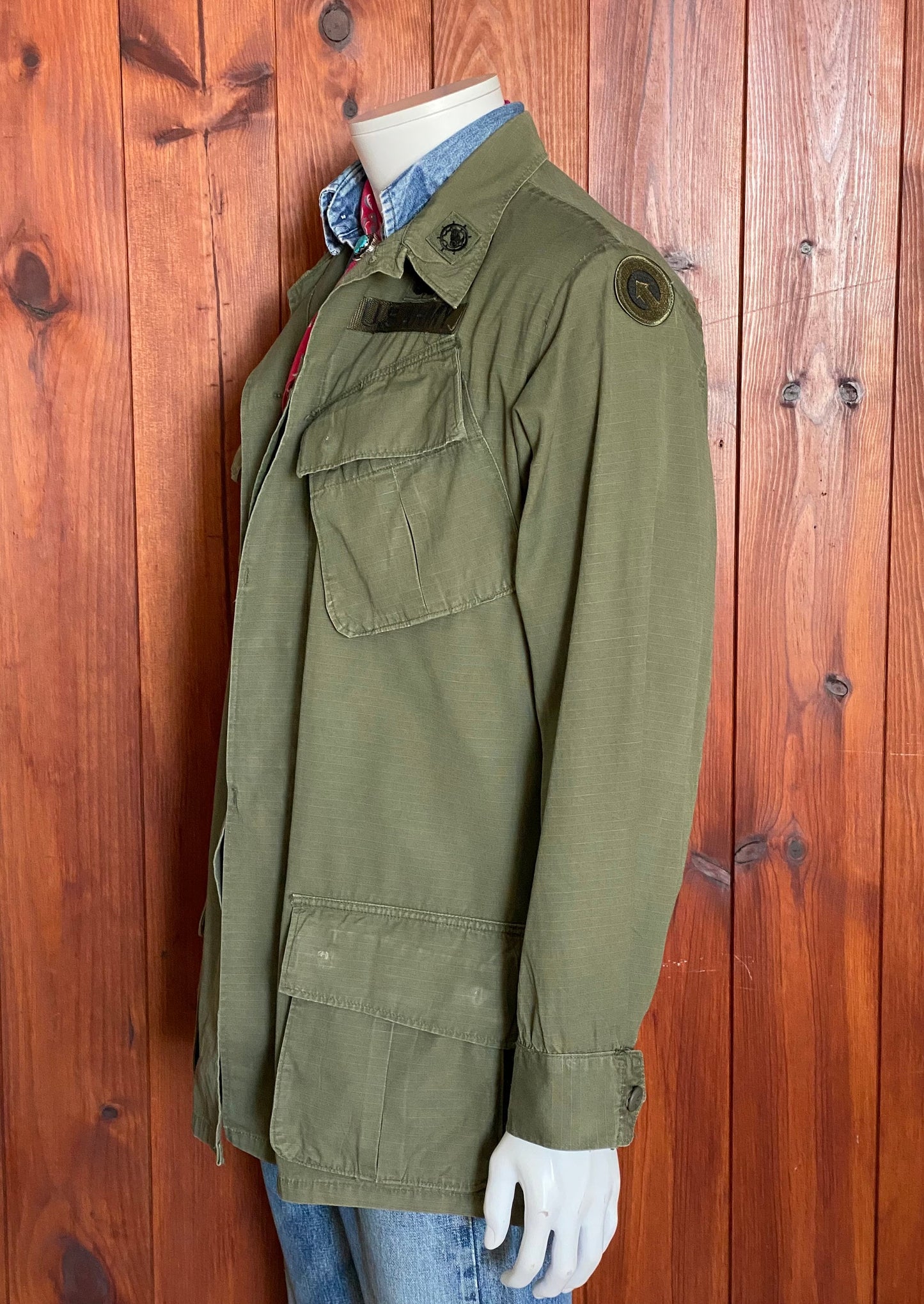 Medium Long Authentic 1969 US Army Vintage Vietnam Jungle Jacket | Military Apparel