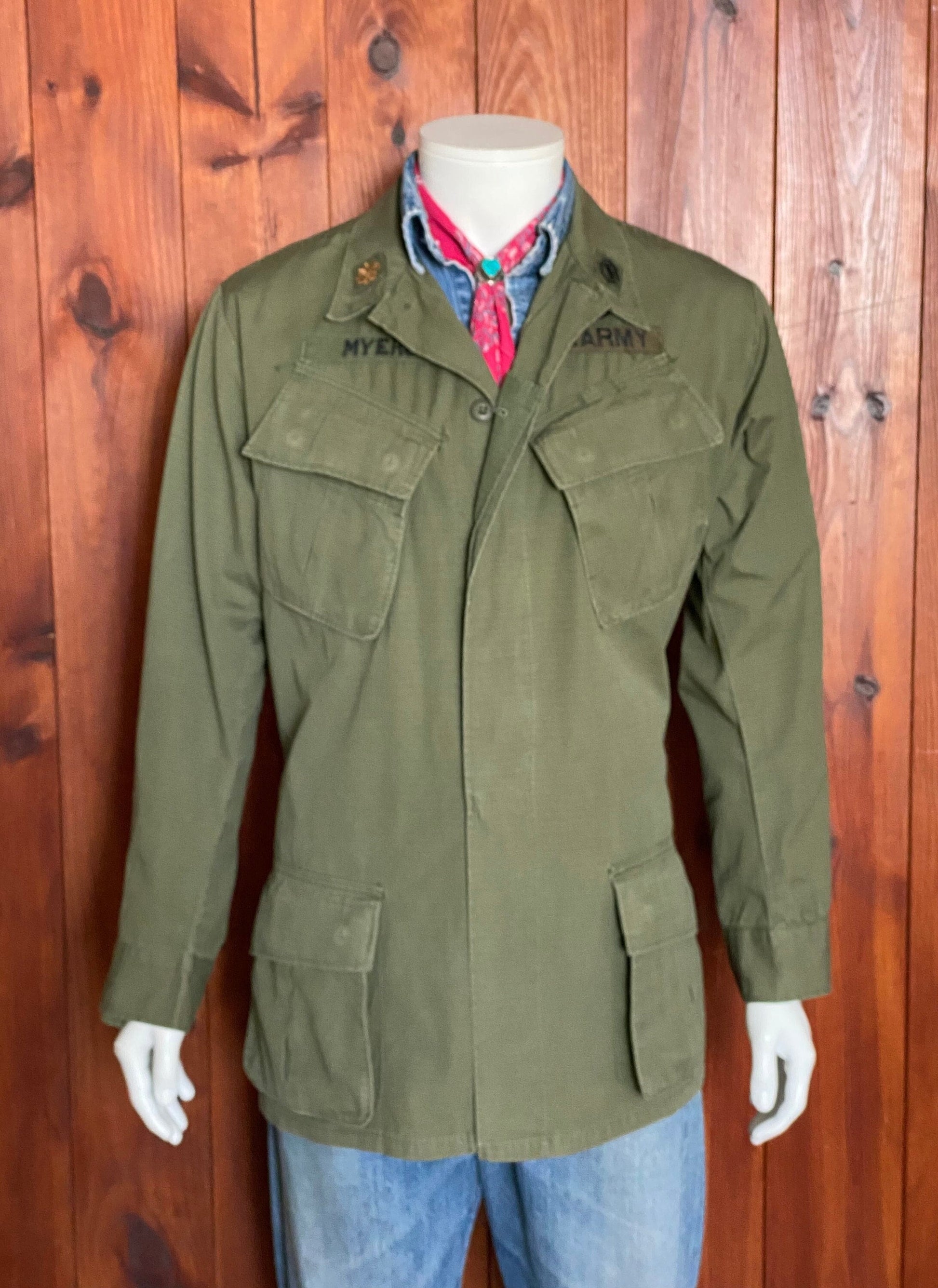 Medium Long Authentic 1969 US Army Vintage Vietnam Jungle Jacket | Military Apparel