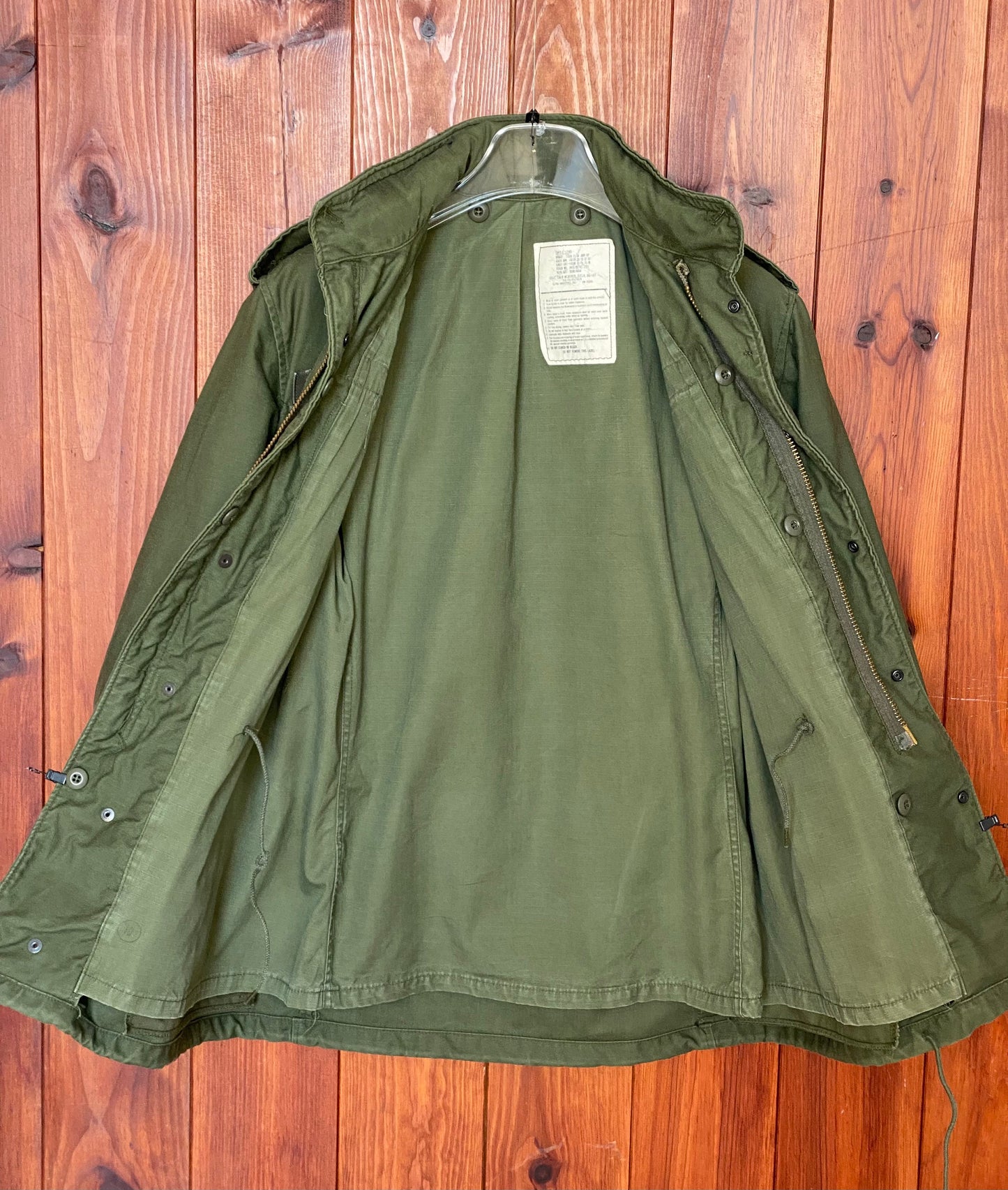 Authentic 1982 US Army M-65 Field Jacket in Olive Green | Classic Military Apparel with Timeless Style and Durability