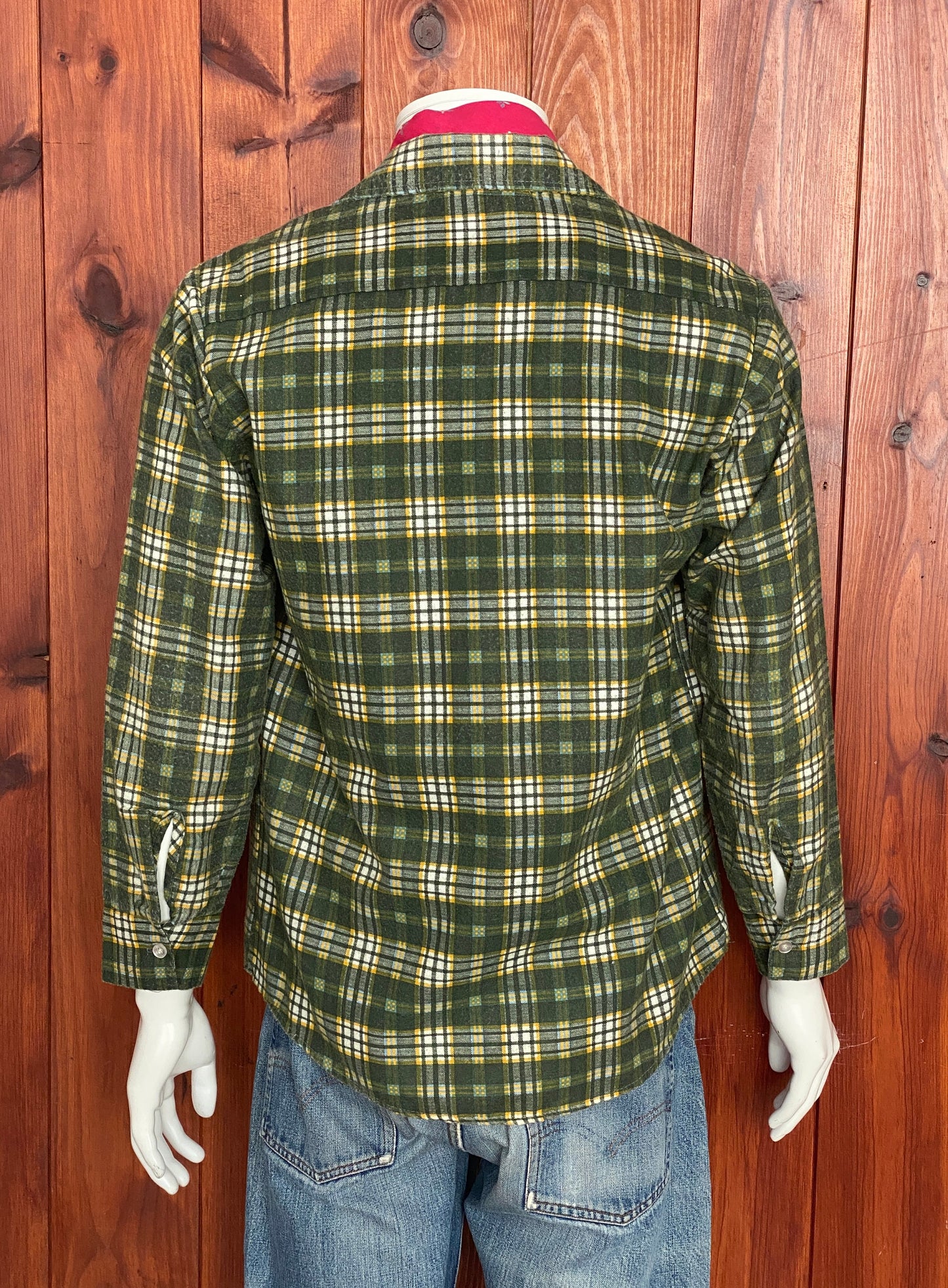 Size M. Vintage 80s flannel plaid Shirt