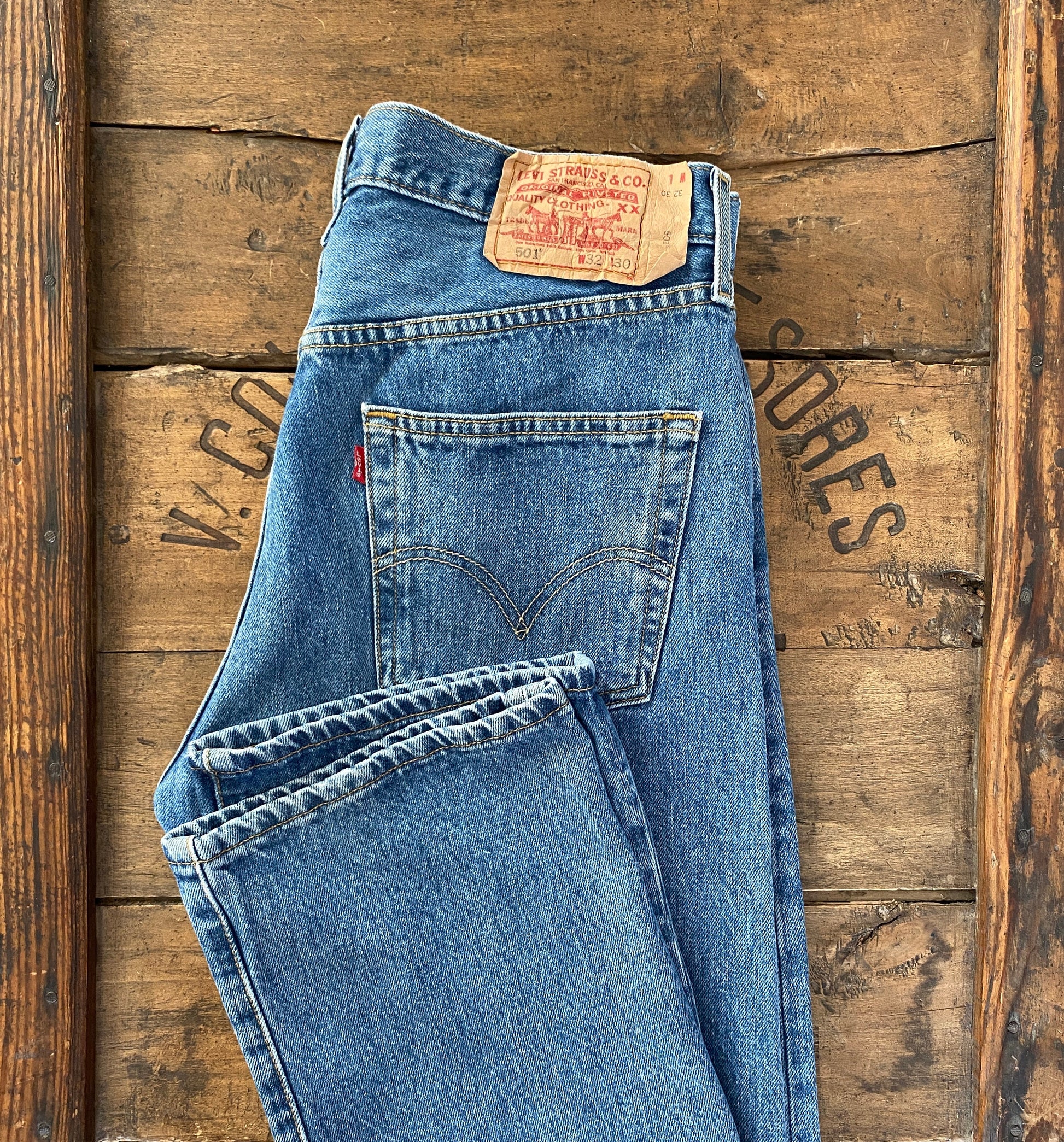 Discover timeless style with these Vintage Levi's 501 jeans, expertly crafted in Colombia. Embrace authenticity and heritage with the iconic Levi's brand, renowned for quality and durability. These jeans feature a classic fit in size 32x30, blending comfort and style effortlessly. Elevate your wardrobe with a piece of denim history. Shop now and experience the allure of vintage Levi's.