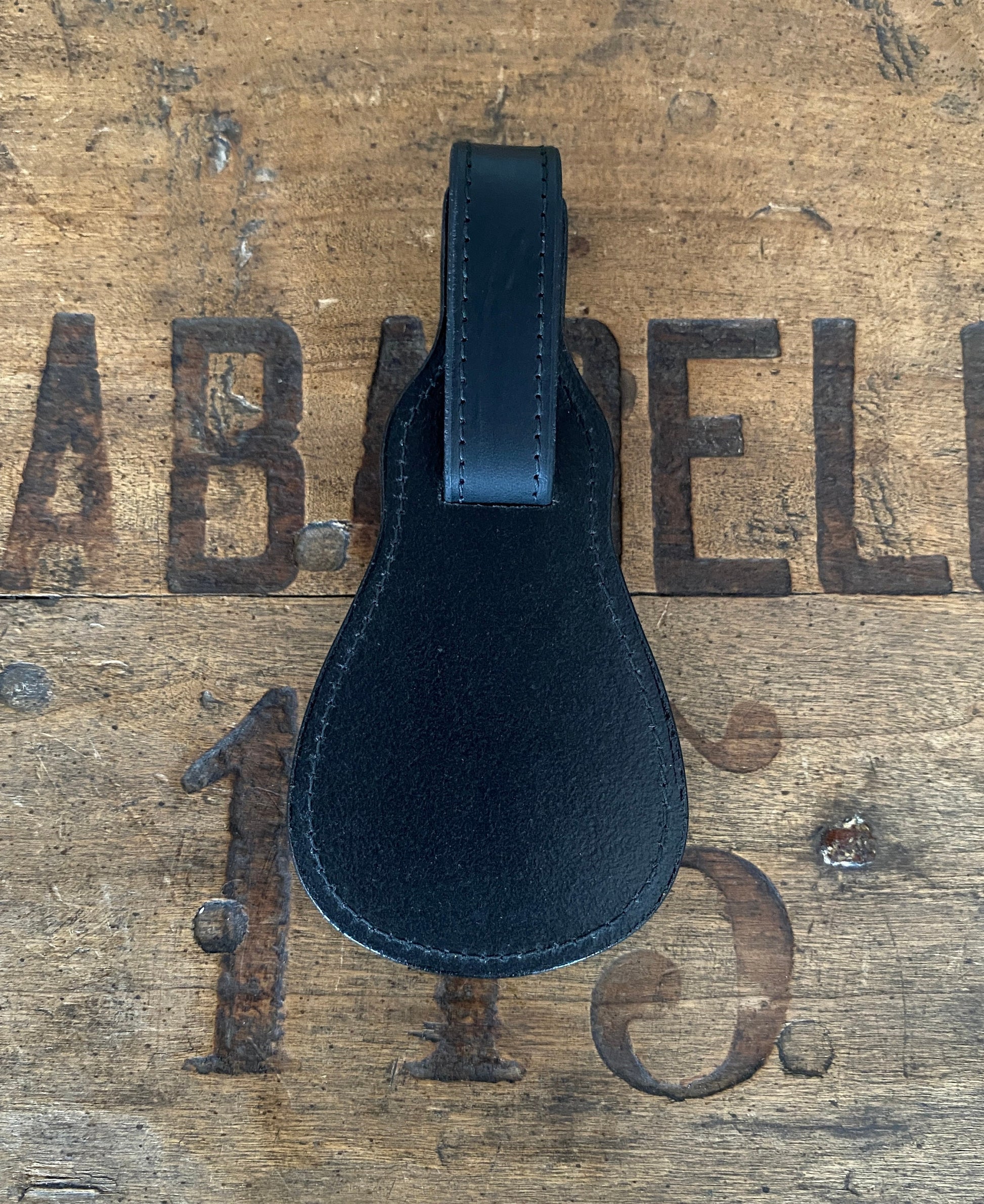 Black full grain leather key holder - handcrafted for durability and style