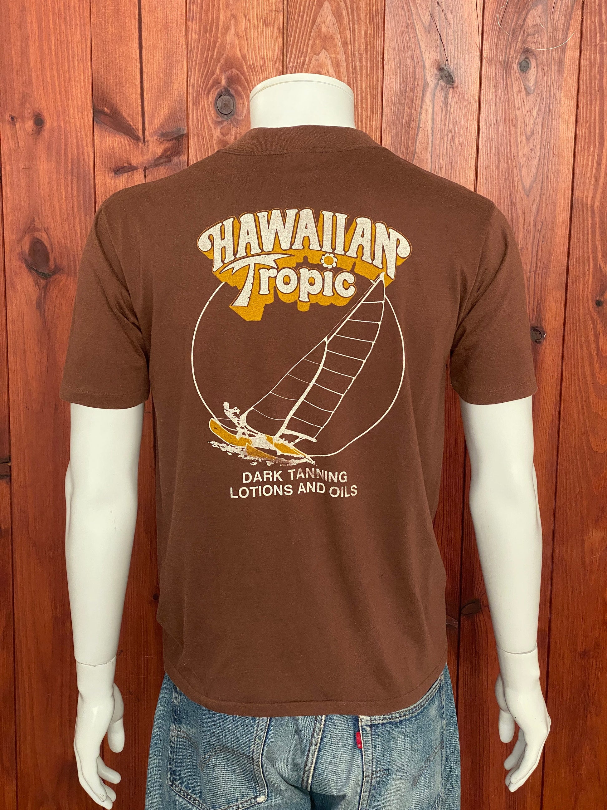 Large Vintage 50/50 Hawaiian Tropic 80s T-shirt: Classic Retro Apparel Made In USA