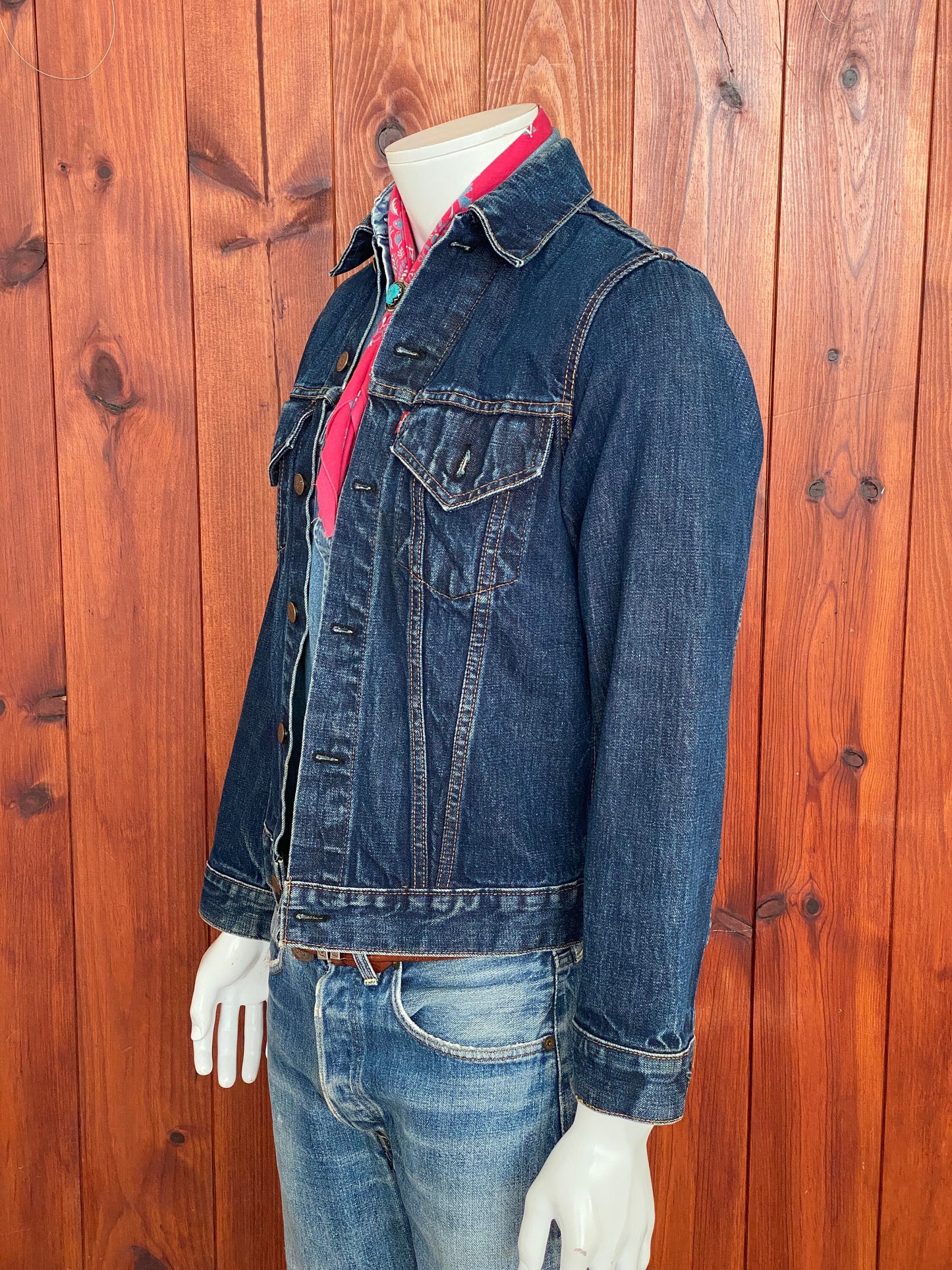 Small. Vintage 60s LEVIS Big E trucker Jacket Made in USA.