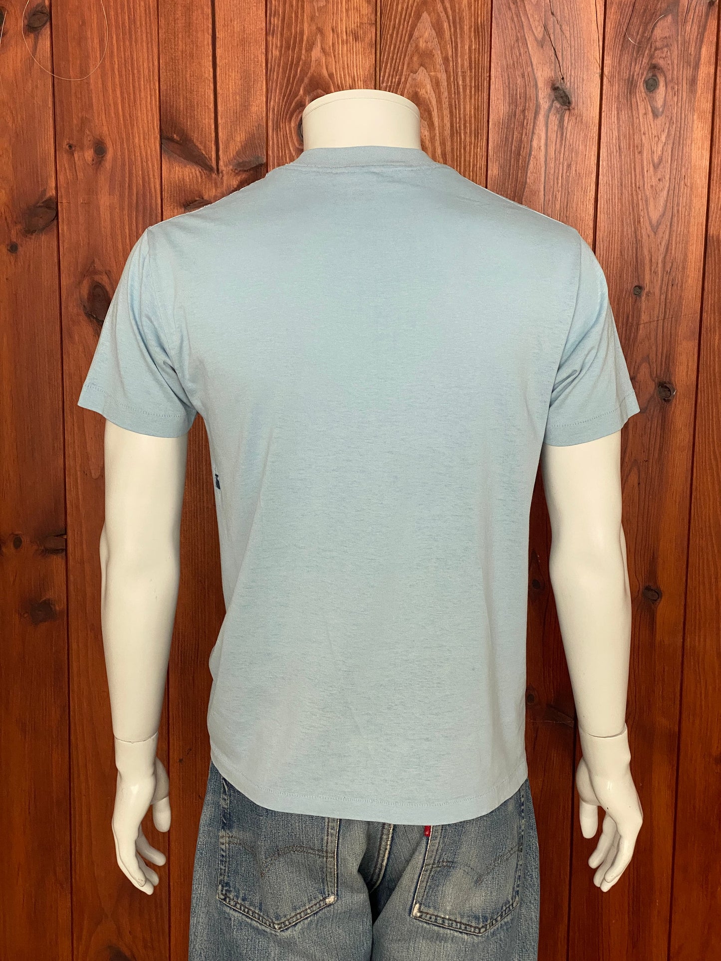 Large. Vintage 50/50 cotton Vintage 1986 Spud Mackenzie t shirt Made In USA