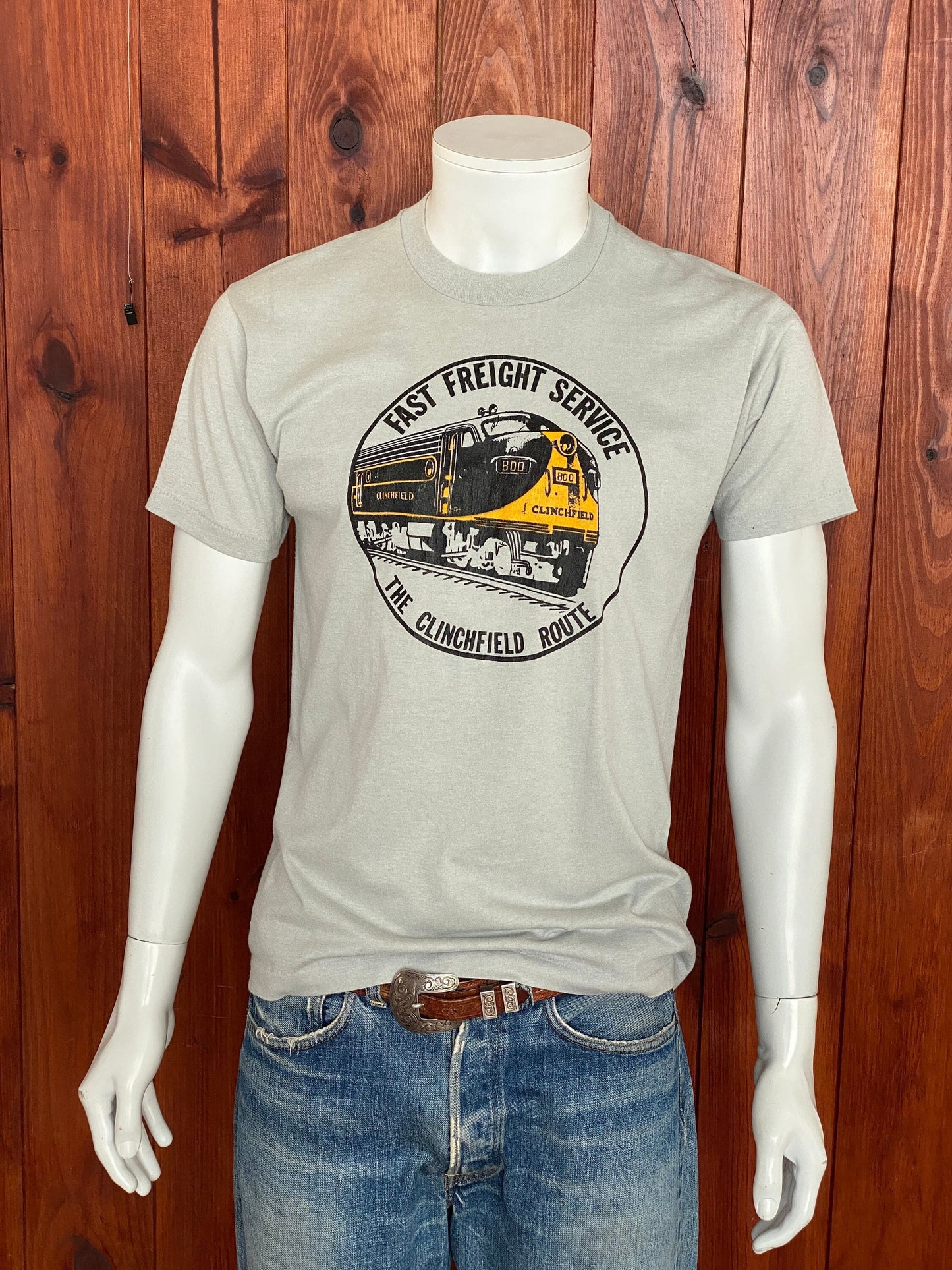 Large. Vintage 50/50 cotton 80s t shirt Made In USA