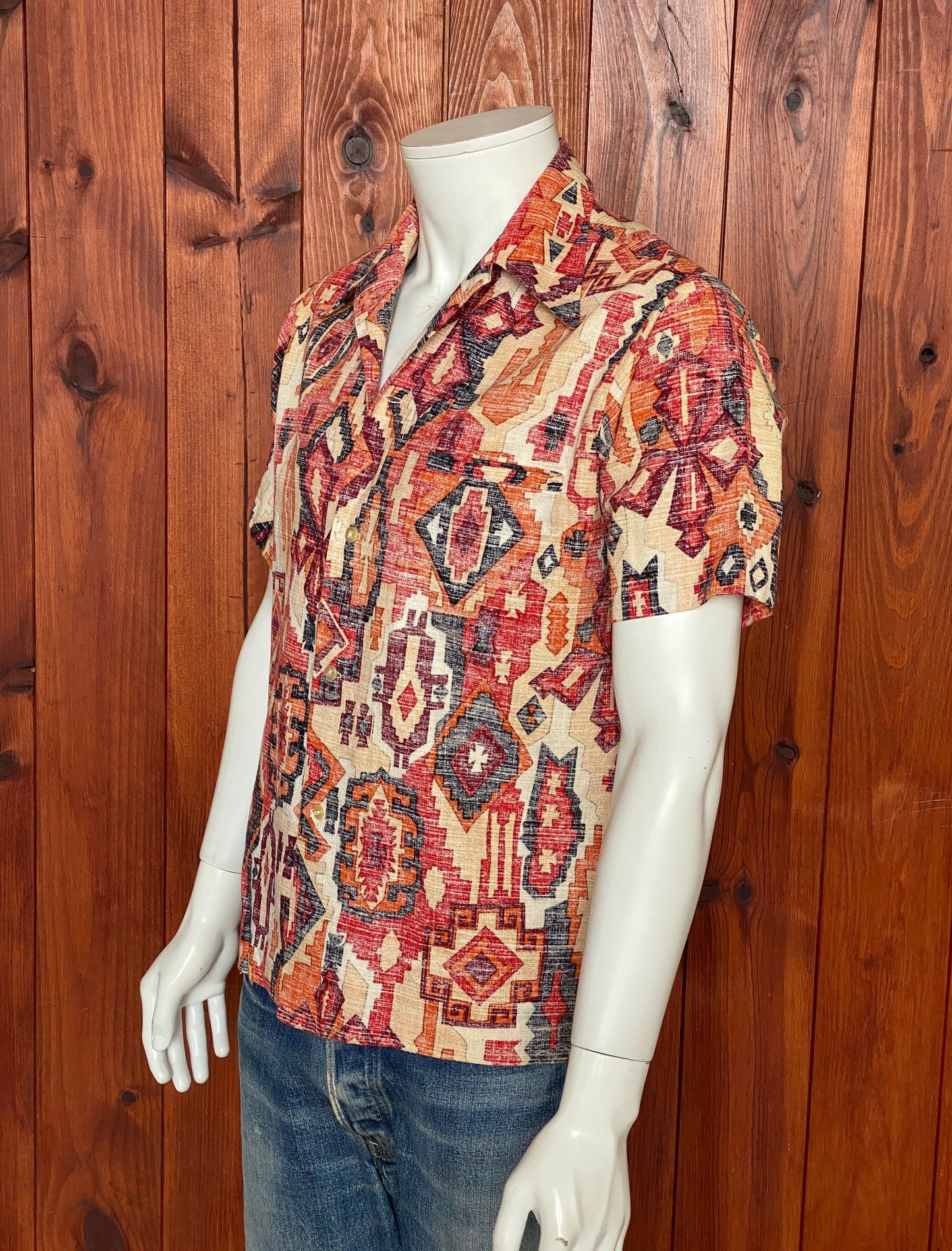 Medium Size Vintage 70s Hawaiian Barkcloth Cotton Shirt - Island Collectible