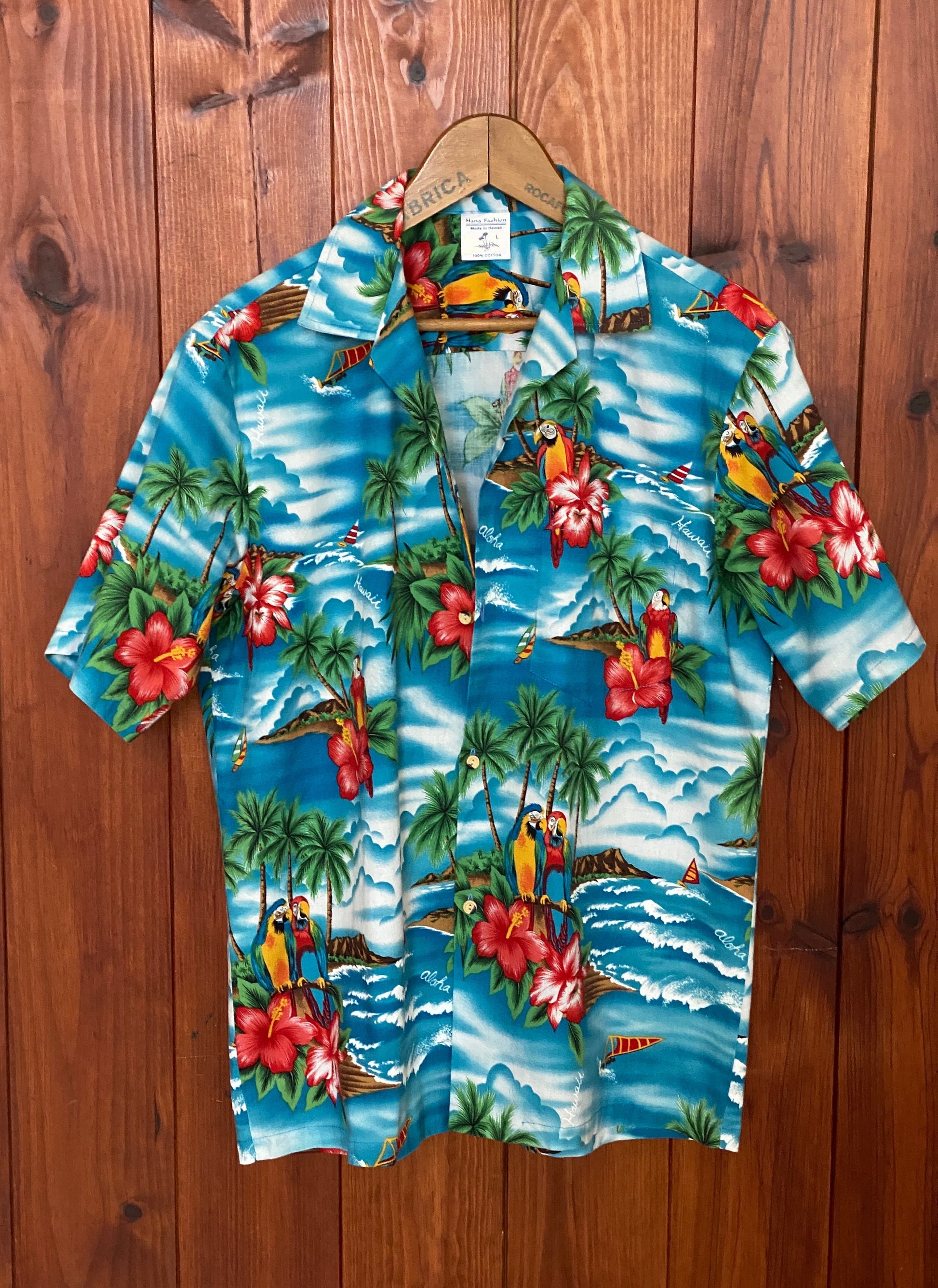 Large vintage 70s Hawaiian thin cotton shirt - retro island style