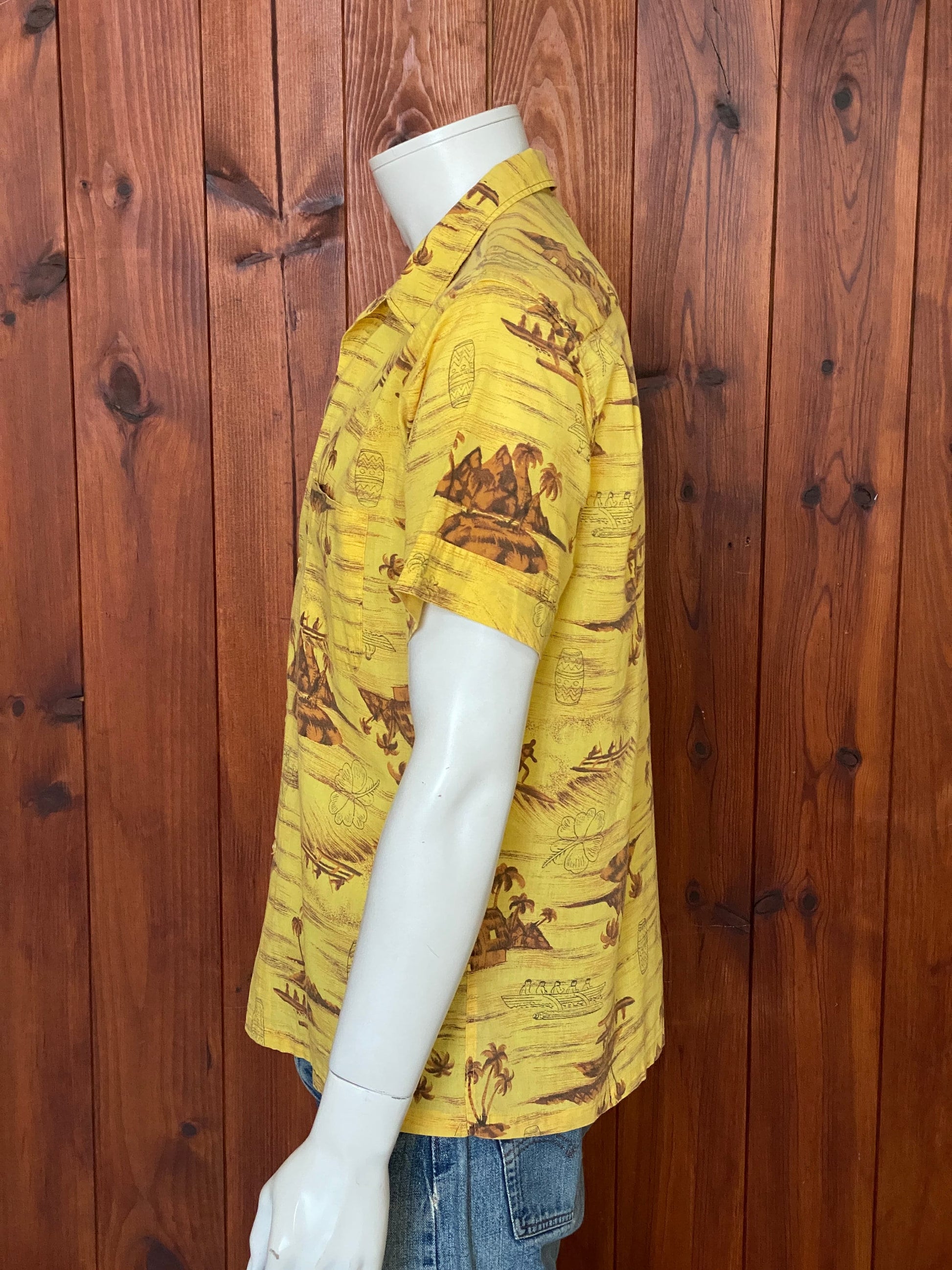 Medium Size Vintage 60s Hawaiian Shirt, Cotton, Made in USA - Retro Collectible