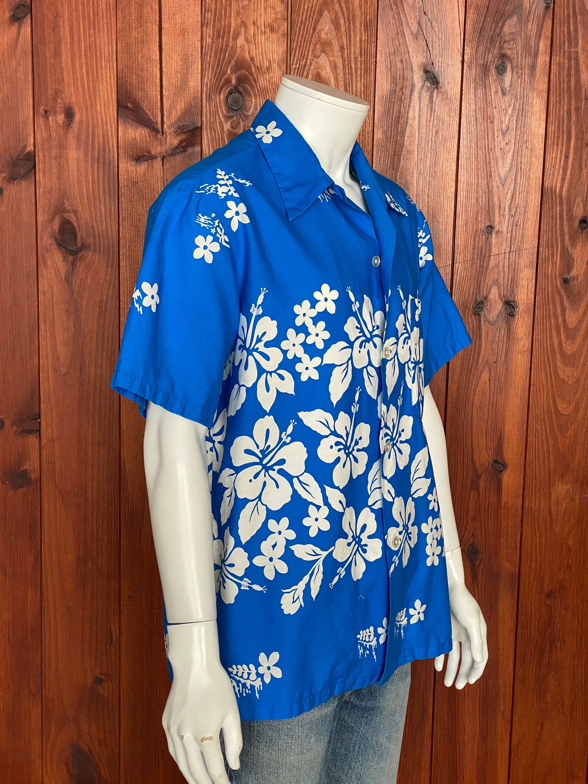 Medium Size Vintage 70s Hawaiian Thin Cotton Shirt - Retro Tropical Collectible