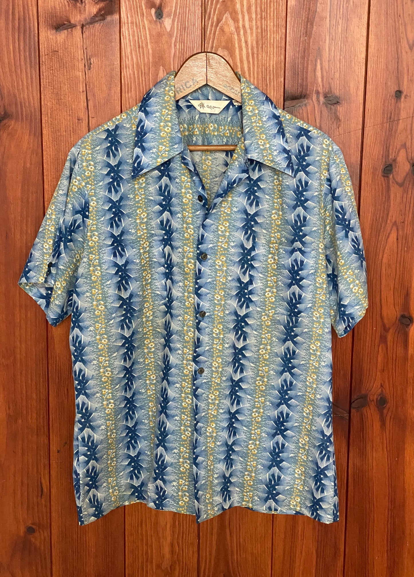 Large Vintage 70s Hawaiian Thin Cotton Shirt | Retro Island Fashion