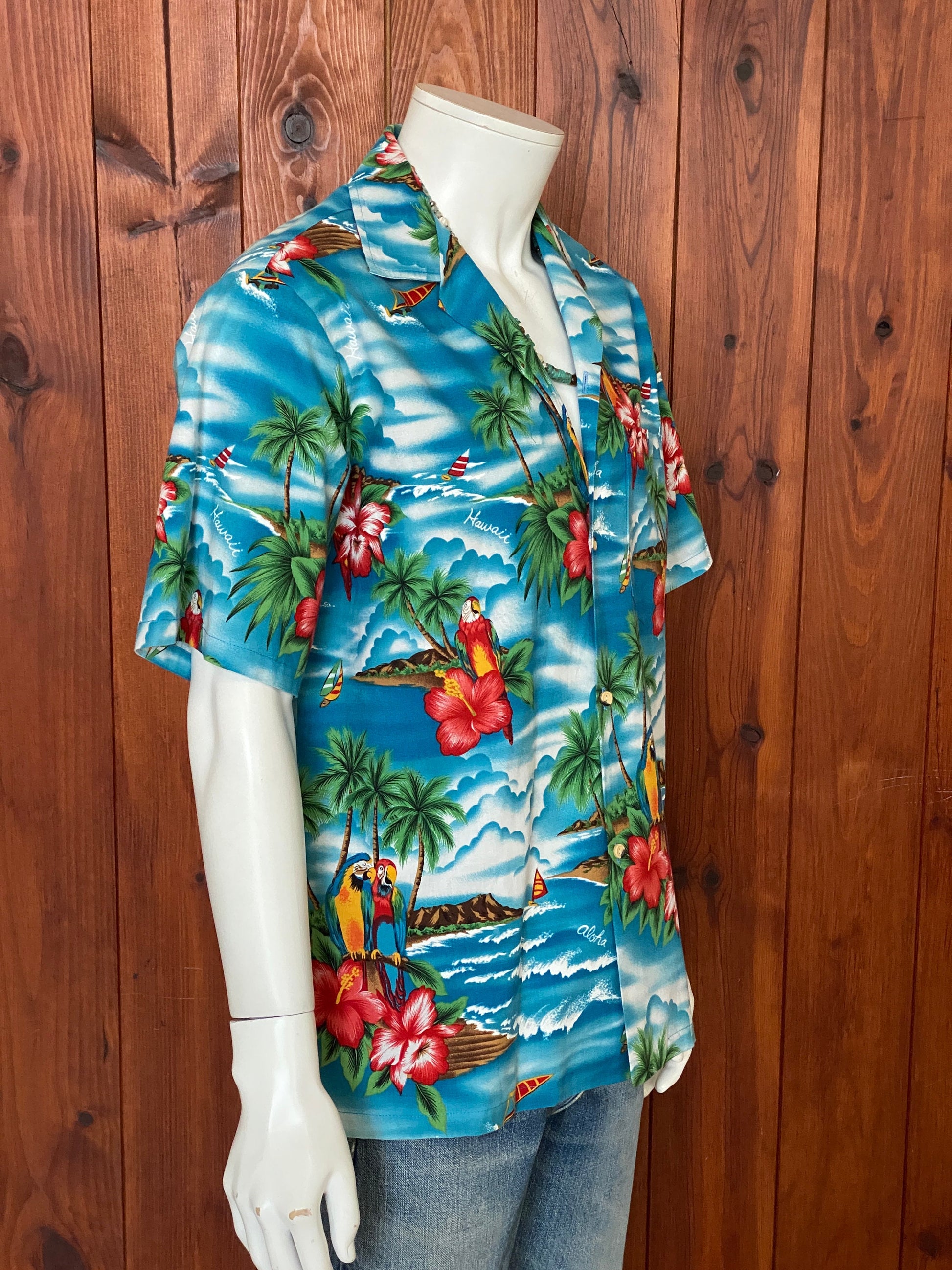 Large vintage 70s Hawaiian thin cotton shirt - retro island style