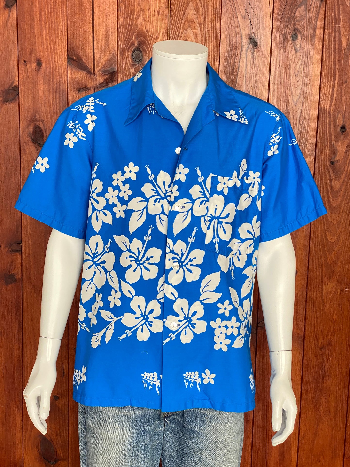 Medium Size Vintage 70s Hawaiian Thin Cotton Shirt - Retro Tropical Collectible