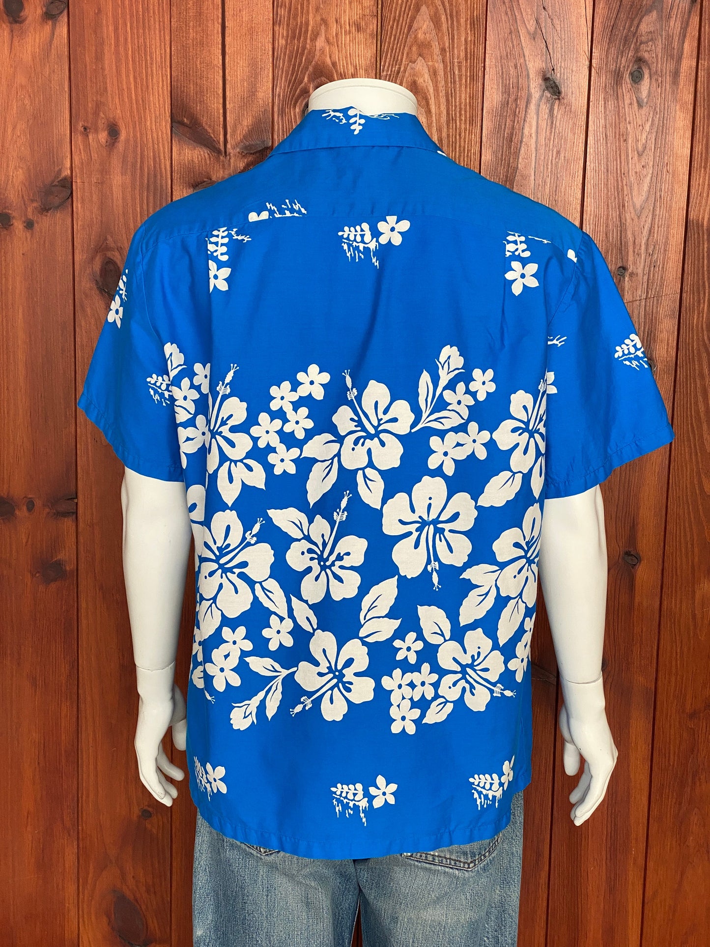 Medium Size Vintage 70s Hawaiian Thin Cotton Shirt - Retro Tropical Collectible