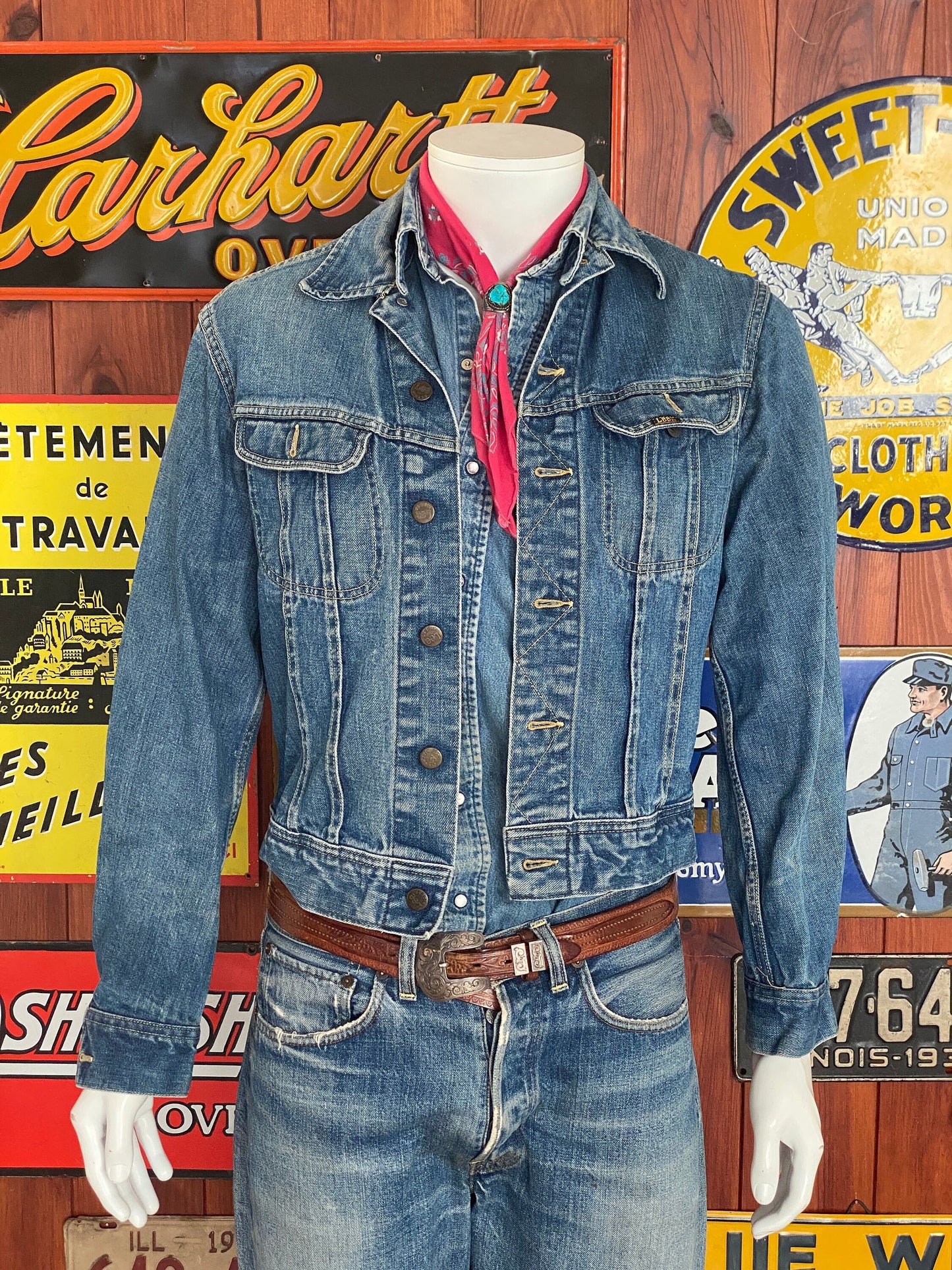 Vintage 70s Lee Union Made jacket, size 38 USA, made in the USA - Classic retro style with superior craftsmanship.