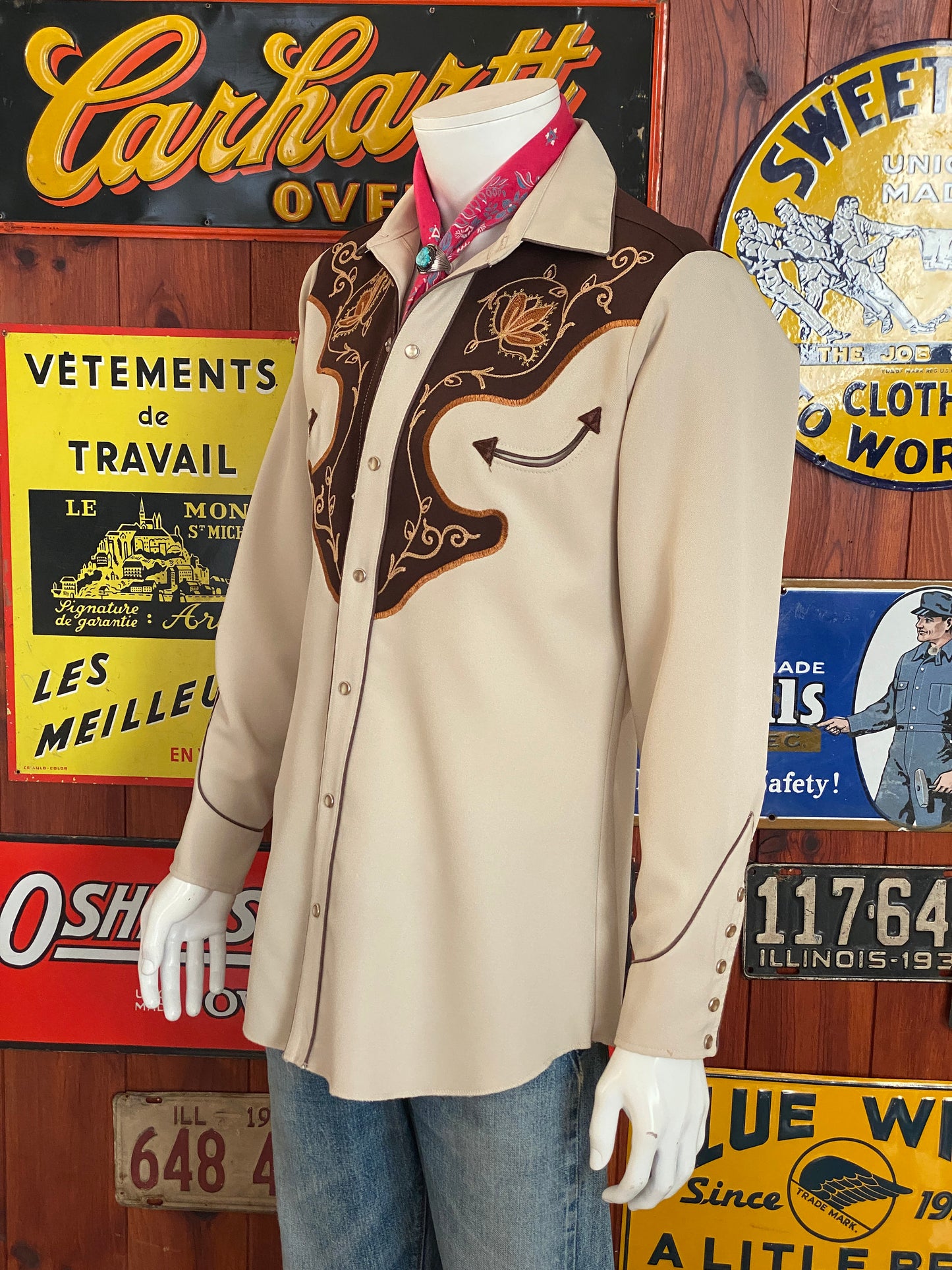 Vintage 70s embroidered H Bar C western shirt, size Medium - Classic Western style with retro charm and unique craftsmanship.